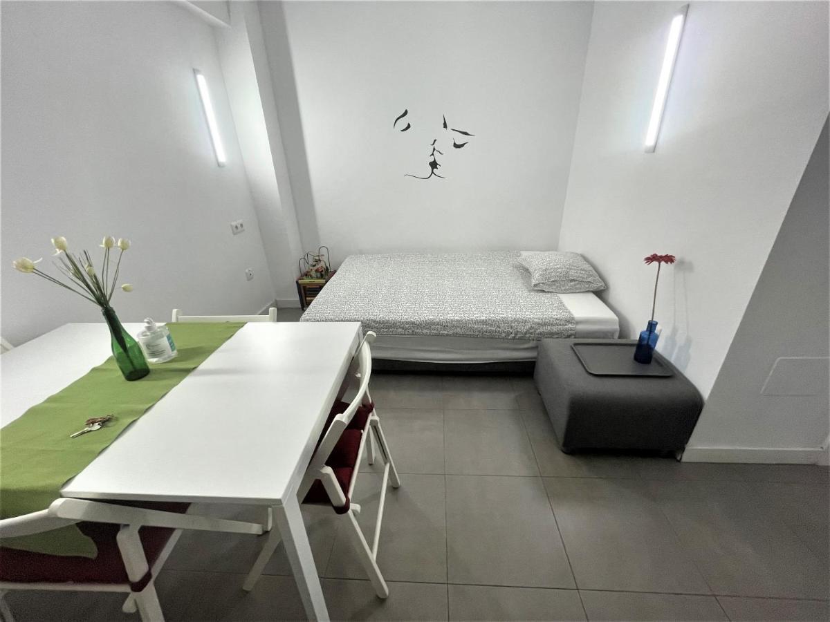 Appartement Plaza De Toros / Centro à Málaga Extérieur photo